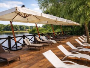 Parasol zewnętrzny wspornikowy „XL” 3x4m, jednokopułowy, kopuła prostokątna