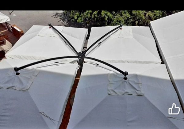 Parasol zewnętrzny wspornikowy Quadro, z czterema kopułami 6×6 m, 7×7 m, 8×8 m - obrazek 2